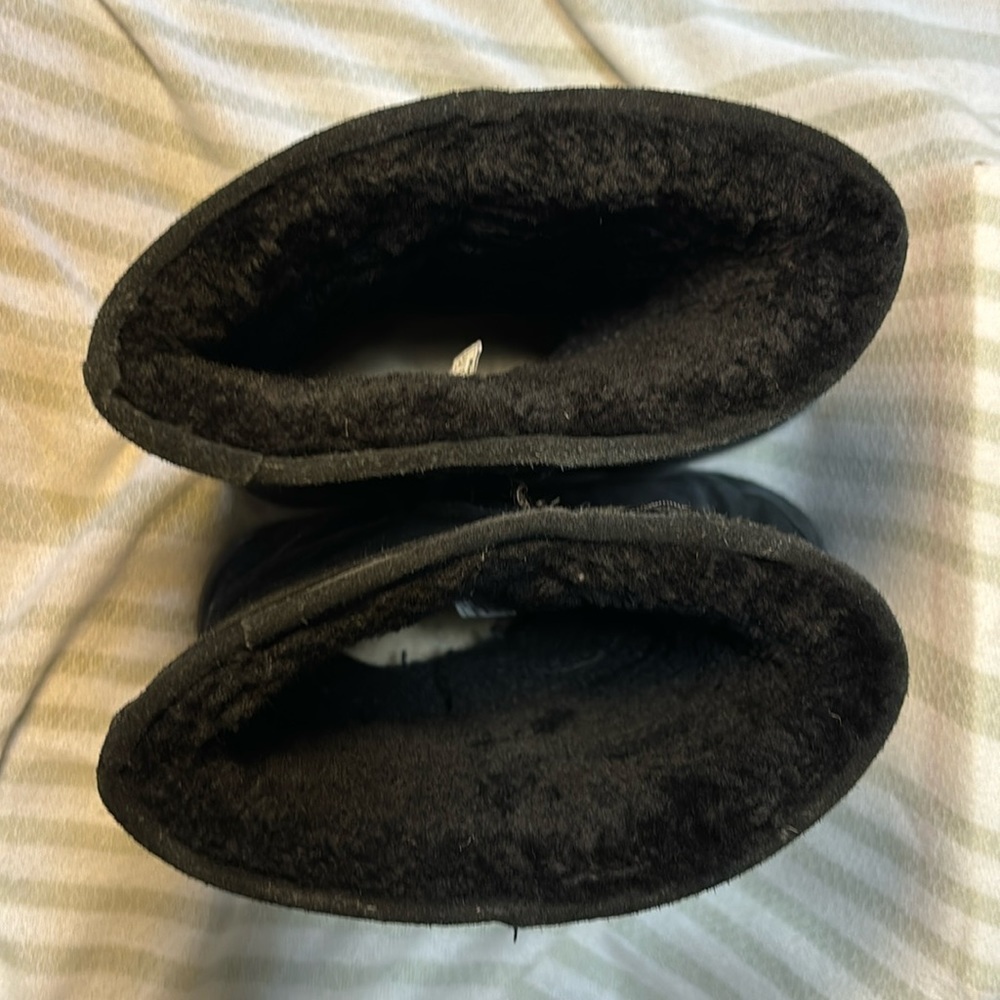 BEAR PAW Black Classic Snow Winter Boots Women’s Size 10 Black Faux Fur Lining - Picture 8 of 16